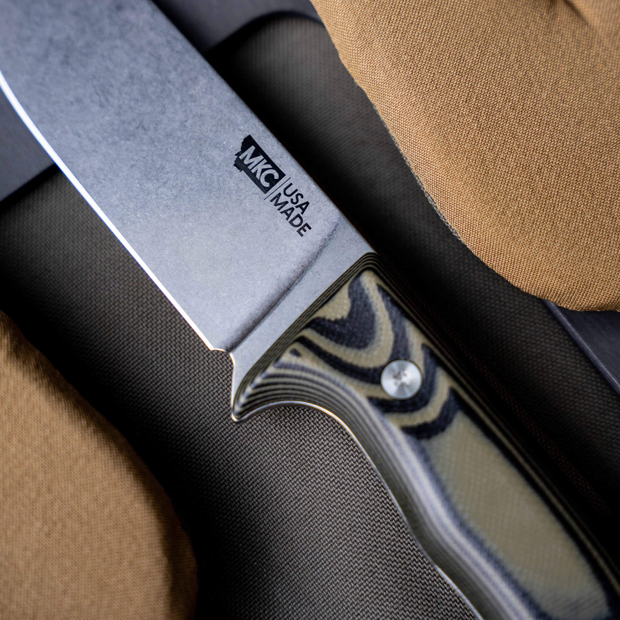 MKC MULE DEER KNIFE - GREEN & BLACK - Image 17