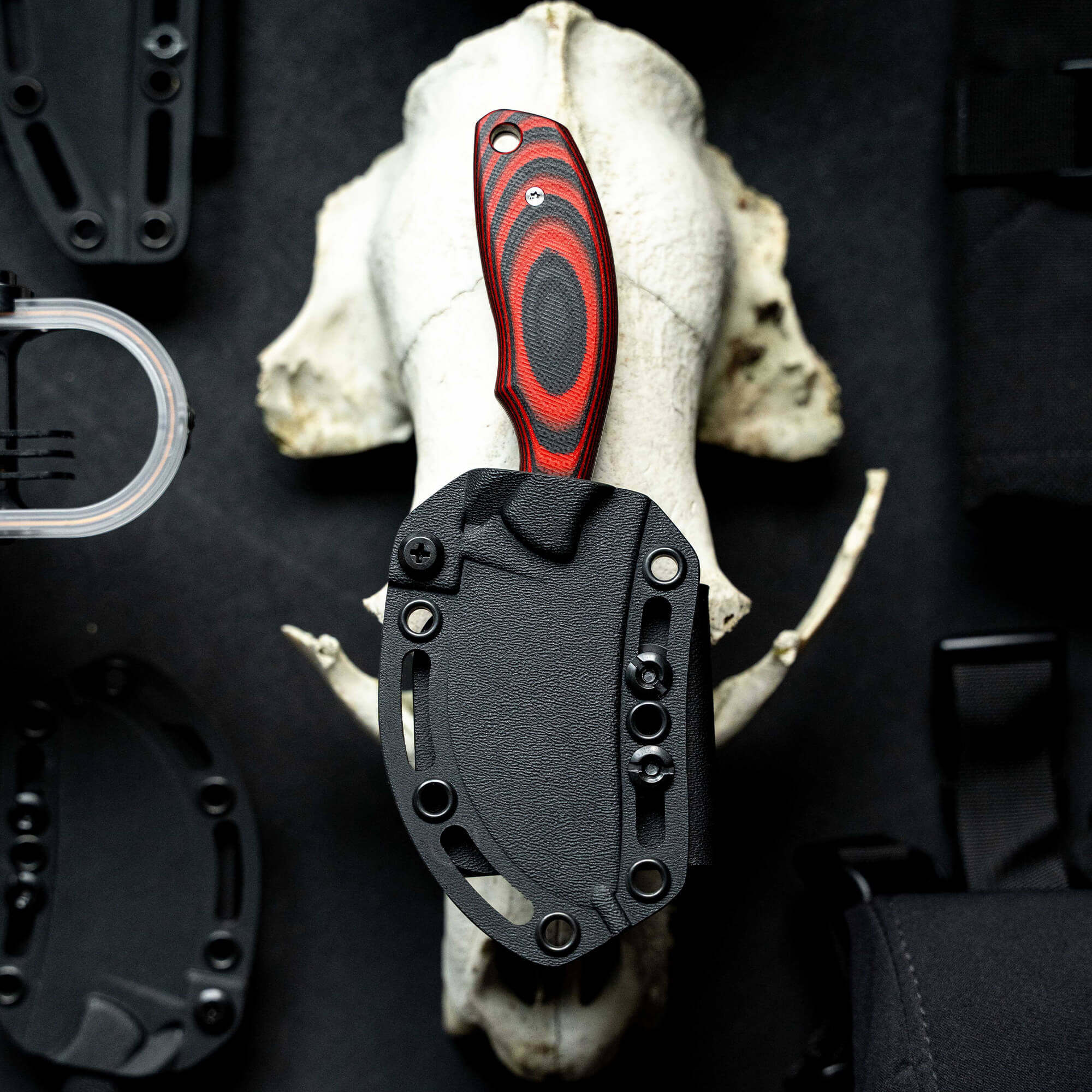 PACKOUT SKINNER - KEEP HAMMERING EDITION - RED & BLACK - Image 25