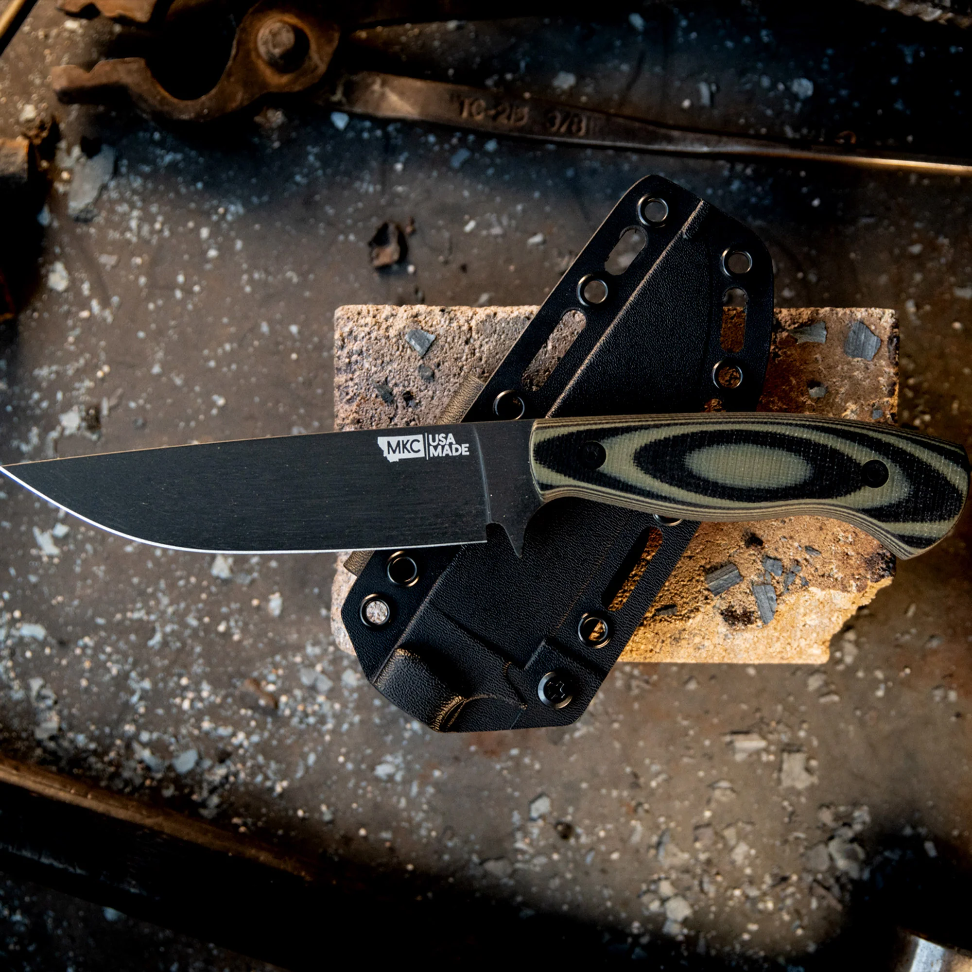 SUPER CUB - DROP POINT HUNTER - GREEN & BLACK - Image 13